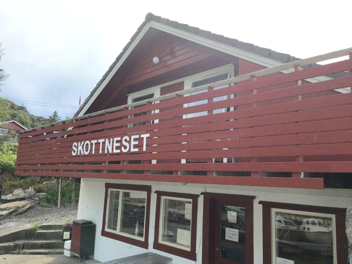 ホテル Skottneset Feriesenter Barmen エクステリア 写真